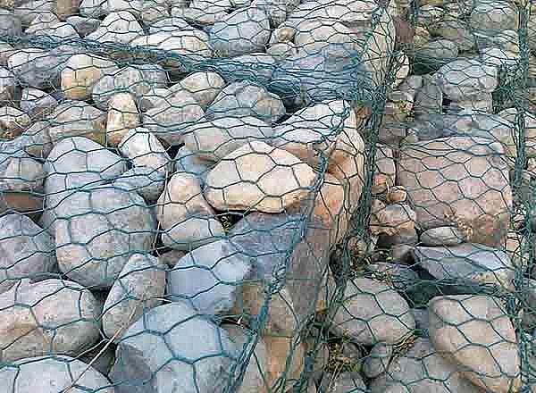 Hexagonal Mesh Fence for Farm Fencing